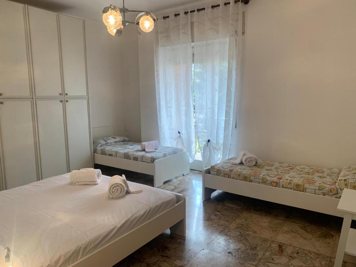 Casa Vacanza! A 50M Dal Mare! Bordighera Exterior photo