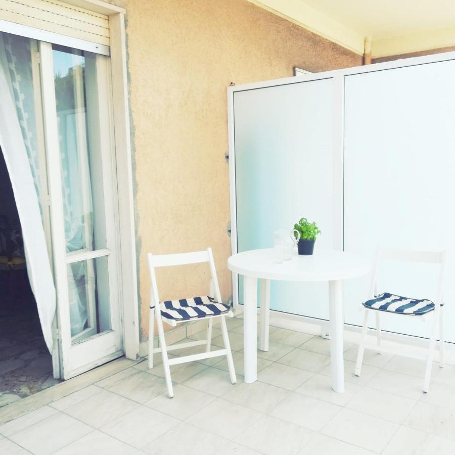 Casa Vacanza! A 50M Dal Mare! Bordighera Exterior photo